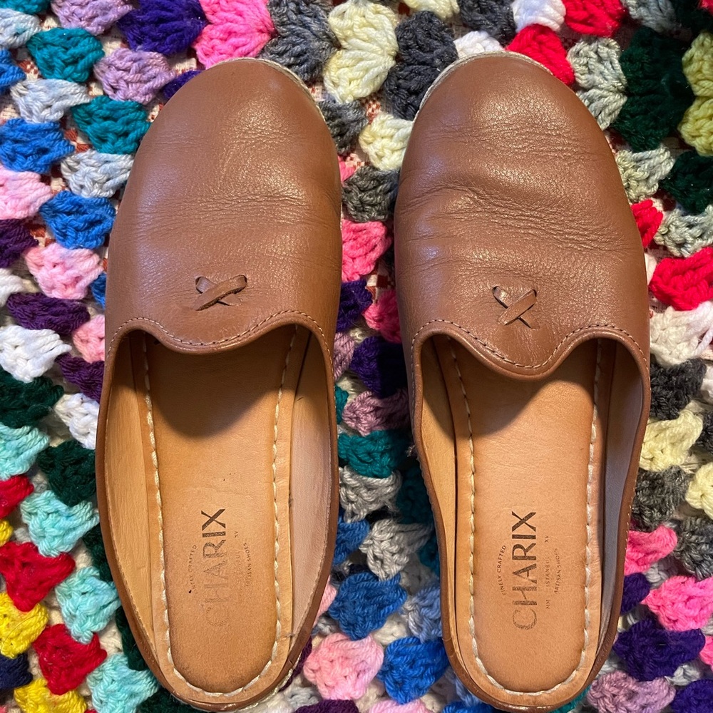 Charix camel mule slides